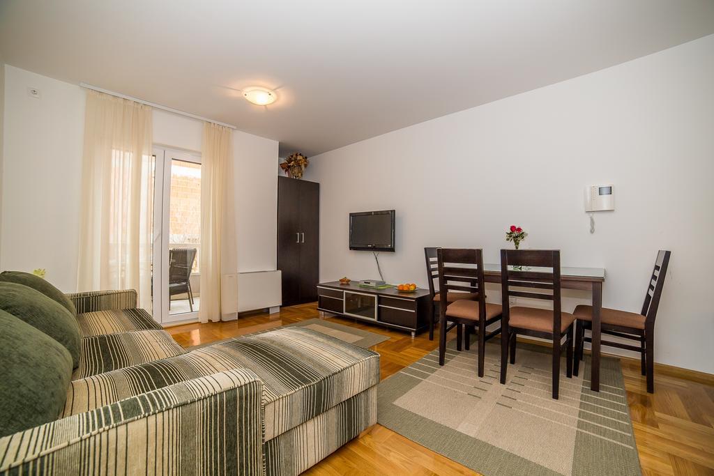Apartments Kristina Makarska Dış mekan fotoğraf