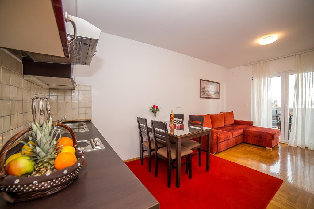 Apartments Kristina Makarska Dış mekan fotoğraf