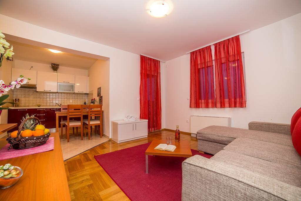 Apartments Kristina Makarska Dış mekan fotoğraf