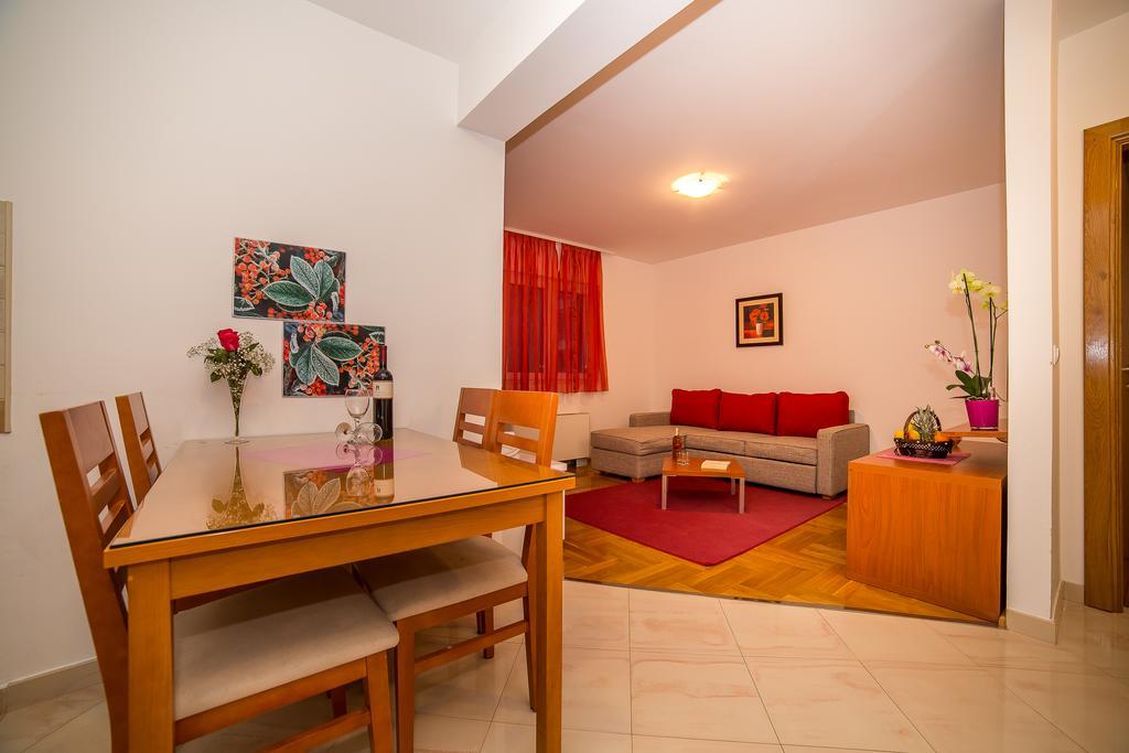 Apartments Kristina Makarska Dış mekan fotoğraf