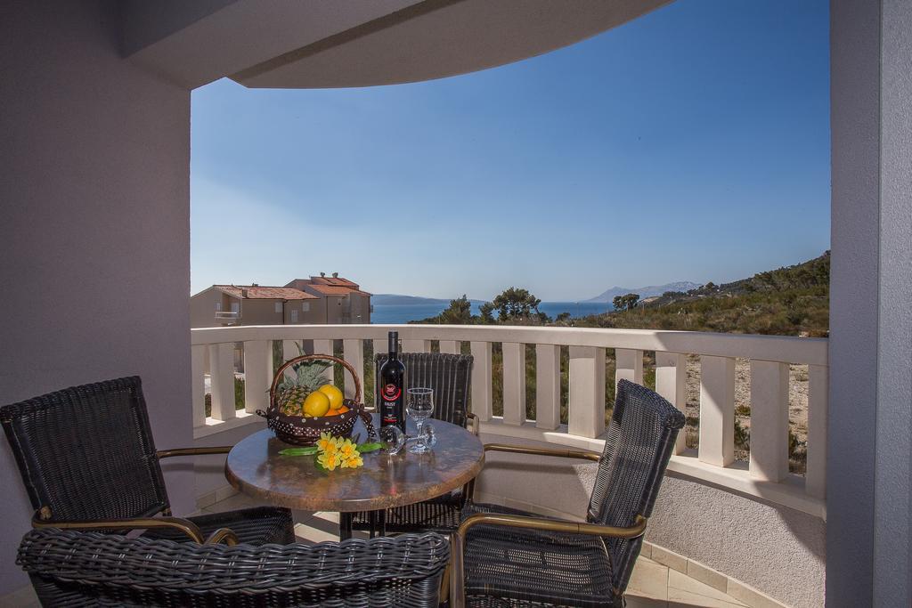 Apartments Kristina Makarska Oda fotoğraf